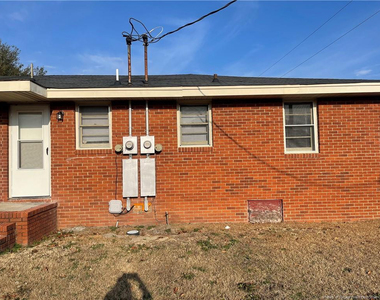 1725 Cumberland Drive - Photo Thumbnail 9