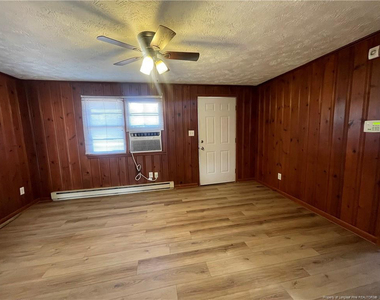 1725 Cumberland Drive - Photo Thumbnail 2