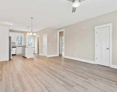 2305 Hill Street - Photo Thumbnail 18