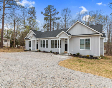 2305 Hill Street - Photo Thumbnail 2
