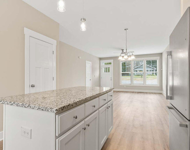 2305 Hill Street - Photo Thumbnail 23
