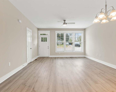 2305 Hill Street - Photo Thumbnail 16