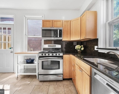 3256 Q Street Nw - Photo Thumbnail 4
