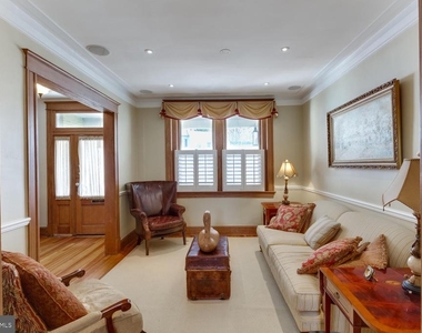 1654 33rd Street Nw - Photo Thumbnail 4