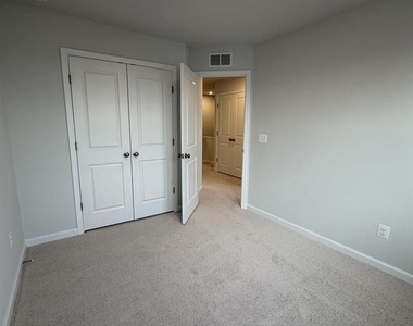 5992 Cling Ln - Photo Thumbnail 22