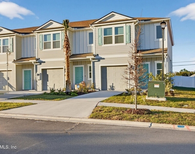 1460 Jeremiah Street - Photo Thumbnail 8