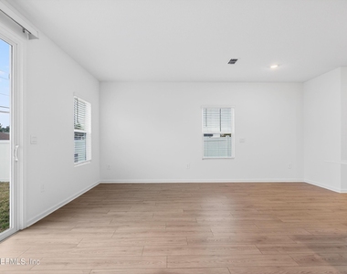 1460 Jeremiah Street - Photo Thumbnail 18