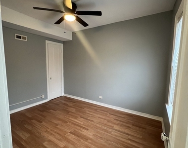 7800 S Burnham Avenue - Photo Thumbnail 2