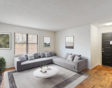 3500 Windcliff Drive - Photo Thumbnail 2