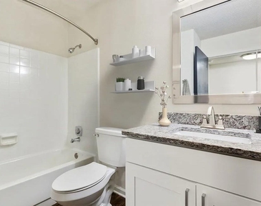 3500 Windcliff Drive - Photo Thumbnail 7