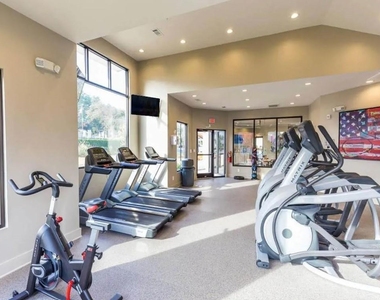 3500 Windcliff Drive - Photo Thumbnail 18