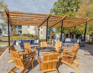 3500 Windcliff Drive - Photo Thumbnail 24
