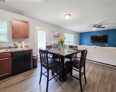 4709 Tradition Parkway - Photo Thumbnail 8