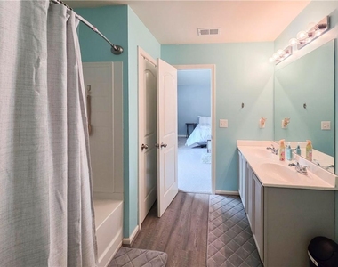 4709 Tradition Parkway - Photo Thumbnail 20