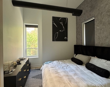 77 W Chestnut Street - Photo Thumbnail 8