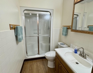 2500 Grant Street - Photo Thumbnail 14