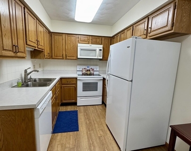 2500 Grant Street - Photo Thumbnail 5