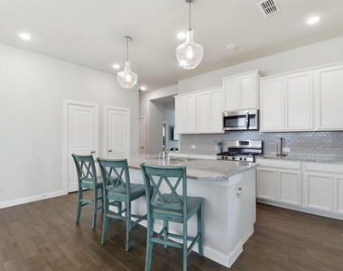3410 Shockley Lane - Photo Thumbnail 8