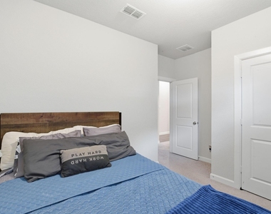 3410 Shockley Lane - Photo Thumbnail 23