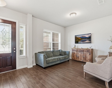 3410 Shockley Lane - Photo Thumbnail 5