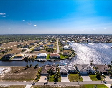 4128 Nw 36th Lane - Photo Thumbnail 10