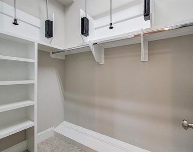 610 Delano Street - Photo Thumbnail 27