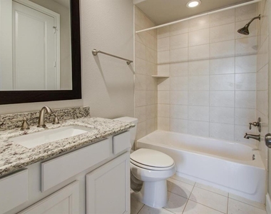 610 Delano Street - Photo Thumbnail 5