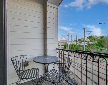 610 Delano Street - Photo Thumbnail 15
