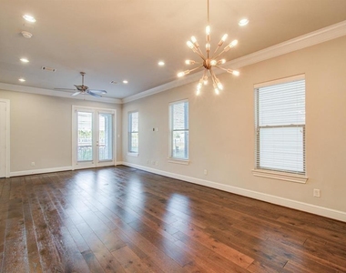 610 Delano Street - Photo Thumbnail 13
