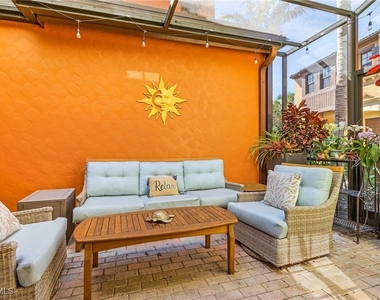 9118 Chula Vista Street - Photo Thumbnail 6