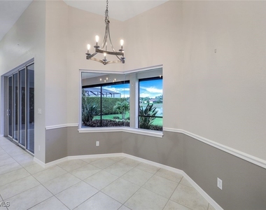 18025 Greenwood Drive - Photo Thumbnail 8