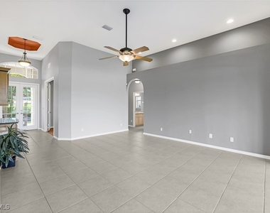 18025 Greenwood Drive - Photo Thumbnail 5