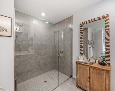 14610 Edgewater Circle - Photo Thumbnail 19
