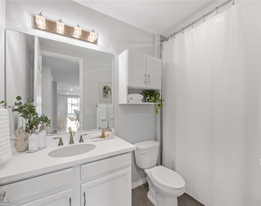 14610 Edgewater Circle - Photo Thumbnail 22