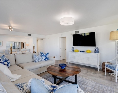 11118 Gulf Shore Drive - Photo Thumbnail 6
