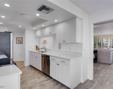 11118 Gulf Shore Drive - Photo Thumbnail 12