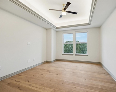 1717 Bissonnet Street - Photo Thumbnail 19