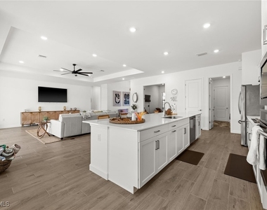 10798 Timber Creek Drive - Photo Thumbnail 14