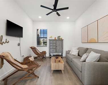 10798 Timber Creek Drive - Photo Thumbnail 19