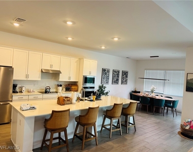 10798 Timber Creek Drive - Photo Thumbnail 2