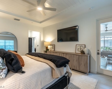 16907 Fairgrove Way - Photo Thumbnail 11