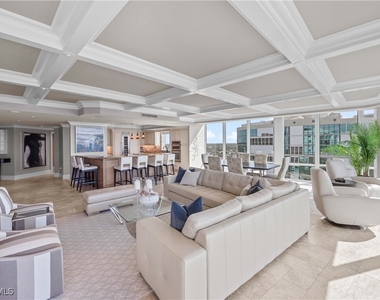 3991 Gulf Shore Boulevard N - Photo Thumbnail 10
