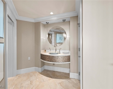 3991 Gulf Shore Boulevard N - Photo Thumbnail 29