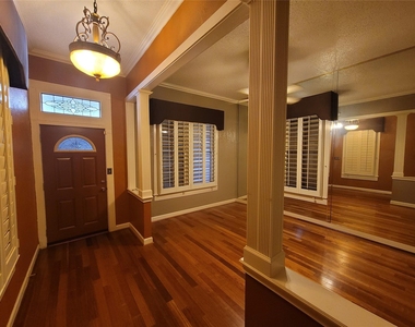 3321 Avenue M - Photo Thumbnail 4