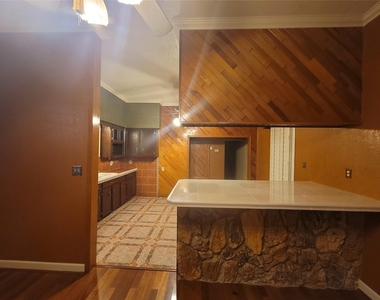 3321 Avenue M - Photo Thumbnail 6