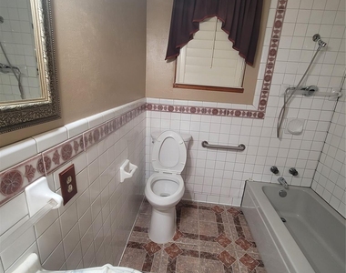 3321 Avenue M - Photo Thumbnail 9