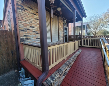 3321 Avenue M - Photo Thumbnail 2