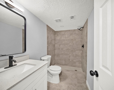 16415 Woodrow Street - Photo Thumbnail 7