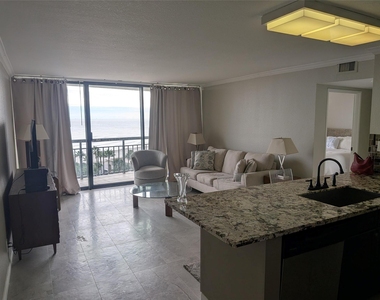 5220 Seawall Boulevard - Photo Thumbnail 1