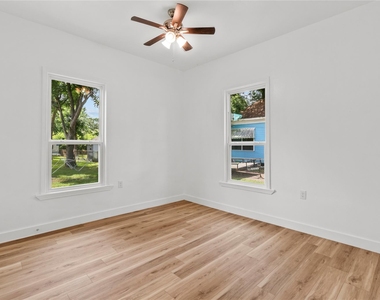 436 E Peach Street - Photo Thumbnail 4